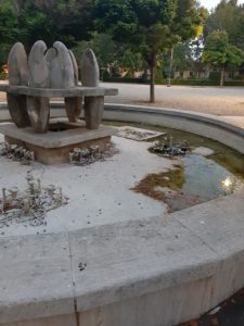 fontana piazza vada degrado