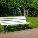 : Sensibilizzazione sul tema della sicurezza sul lavoro, istituzione delle panchine bianche nelle frazioni del Comune di Rosignano marittimo